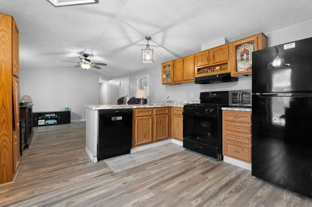 134 Colonial Village, Somersworth, NH 03878