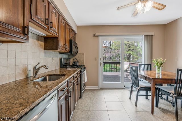 8 Beechwood Rd, Bernards Twp., NJ 07920