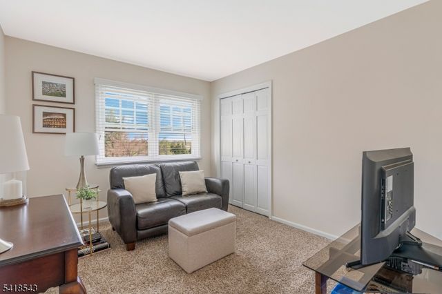 8 Beechwood Rd, Bernards Twp., NJ 07920