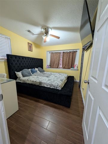 4822 Dalmatian Drive, South Houston, TX 77045