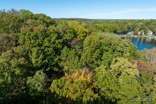 6811 Burger Drive, Grand Rapids, MI 49546