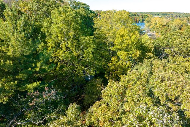 6811 Burger Drive, Grand Rapids, MI 49546