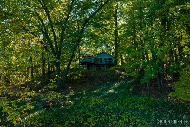 6811 Burger Drive, Grand Rapids, MI 49546