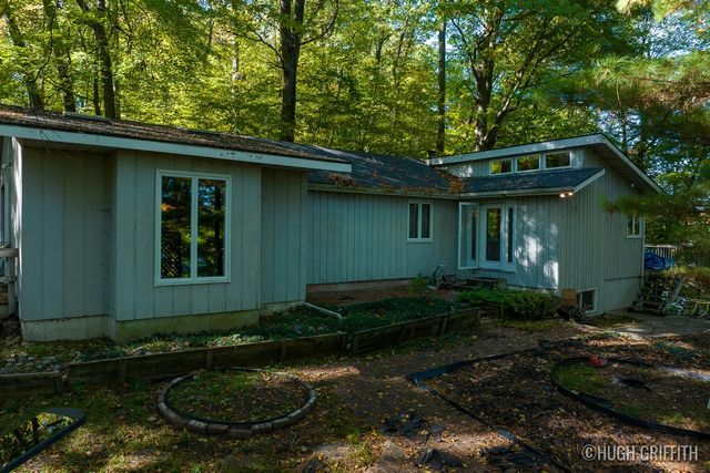 6811 Burger Drive, Grand Rapids, MI 49546