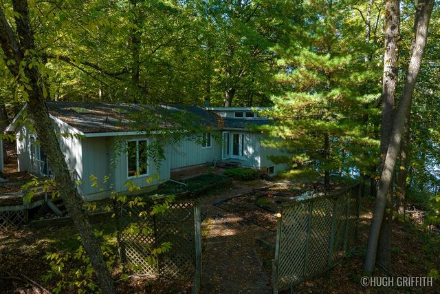 6811 Burger Drive, Grand Rapids, MI 49546