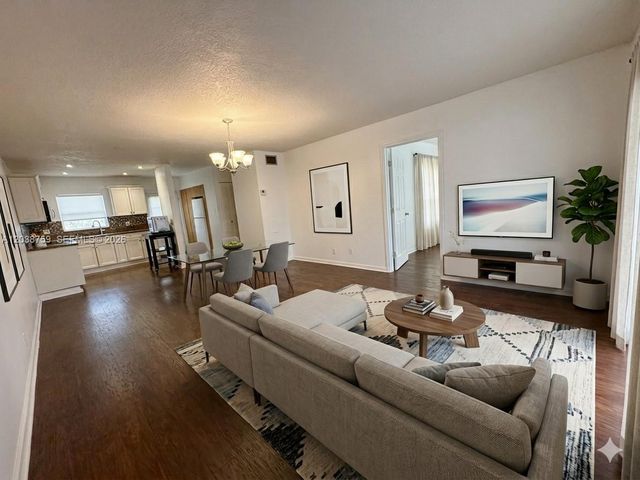 3048 E Sunrise Lakes Drive 217, Sunrise, FL 33322