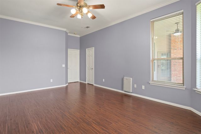 1003 Hunters Creek Drive, Carrollton, TX 75007