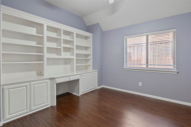 1003 Hunters Creek Drive, Carrollton, TX 75007