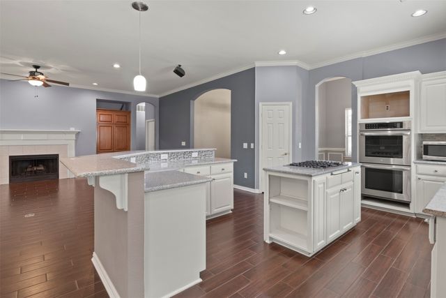1003 Hunters Creek Drive, Carrollton, TX 75007