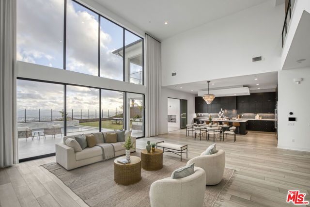 20248 W Willoughby Lane, Porter Ranch (los Angeles), CA 91326