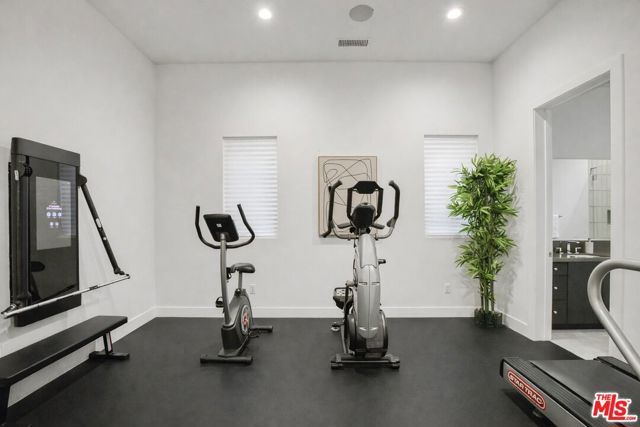 20248 W Willoughby Lane, Porter Ranch (los Angeles), CA 91326