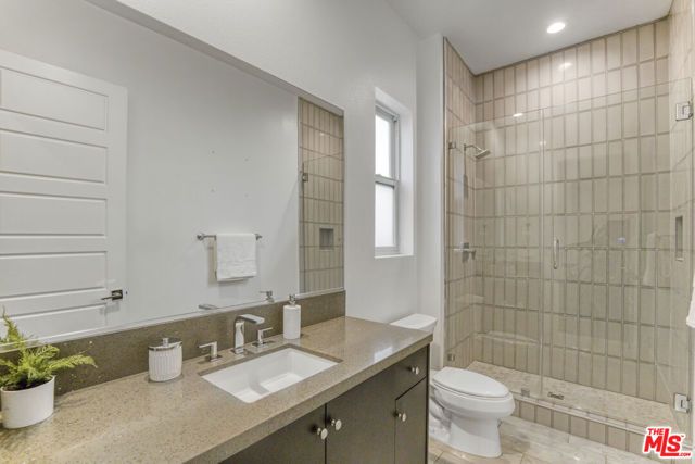 20248 W Willoughby Lane, Porter Ranch (los Angeles), CA 91326