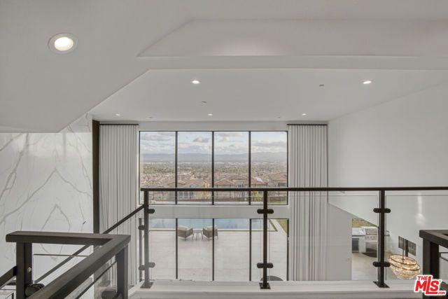 20248 W Willoughby Lane, Porter Ranch (los Angeles), CA 91326