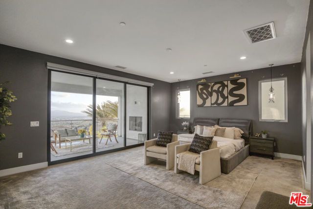 20248 W Willoughby Lane, Porter Ranch (los Angeles), CA 91326