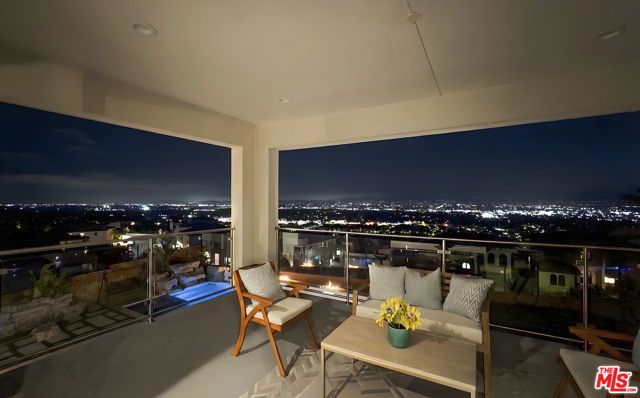 20248 W Willoughby Lane, Porter Ranch (los Angeles), CA 91326