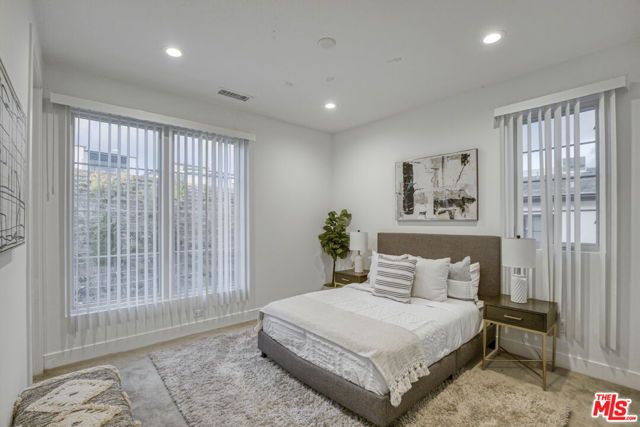 20248 W Willoughby Lane, Porter Ranch (los Angeles), CA 91326