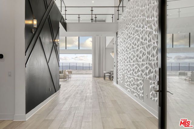 20248 W Willoughby Lane, Porter Ranch (los Angeles), CA 91326