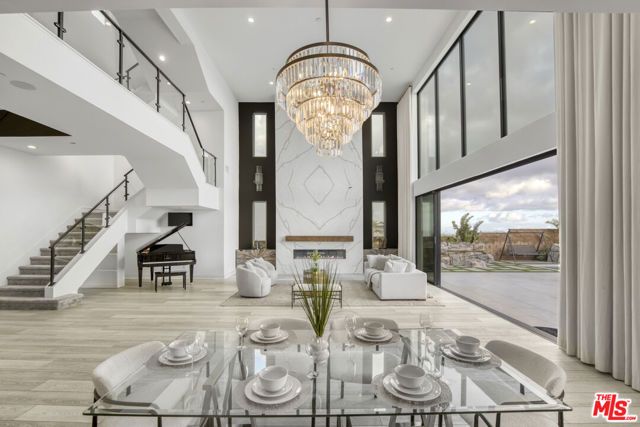 20248 W Willoughby Lane, Porter Ranch (los Angeles), CA 91326