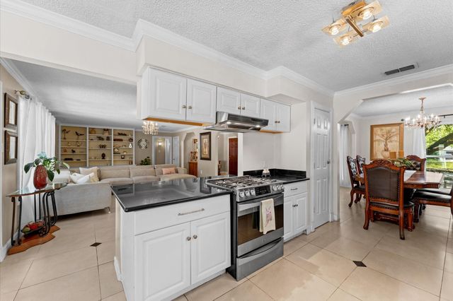 10807 Chimney Rock Road, Houston, TX 77096