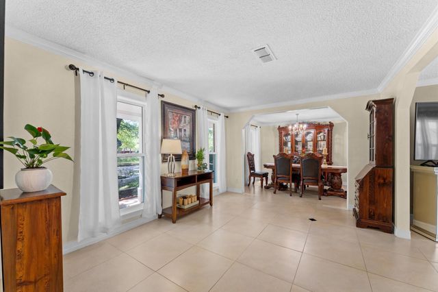 10807 Chimney Rock Road, Houston, TX 77096