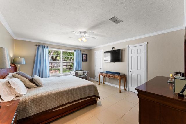 10807 Chimney Rock Road, Houston, TX 77096