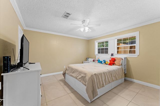 10807 Chimney Rock Road, Houston, TX 77096