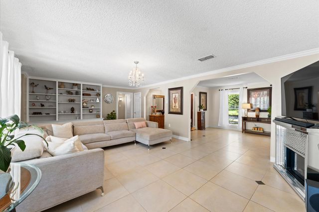 10807 Chimney Rock Road, Houston, TX 77096