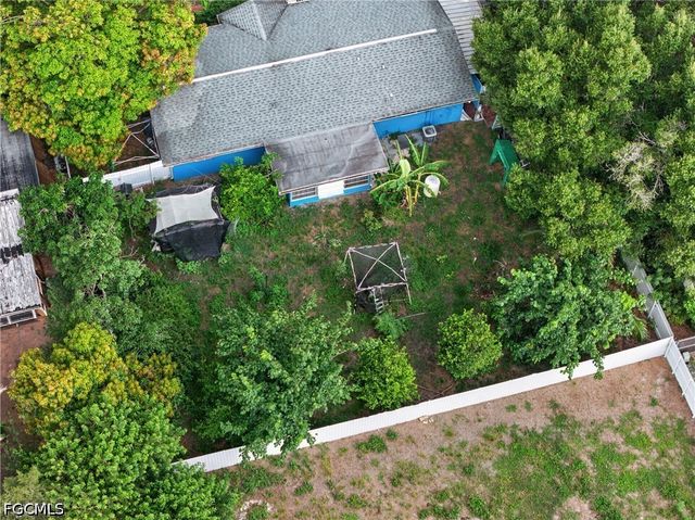 208 Redcliff AVE, Lehigh Acres, FL 33936
