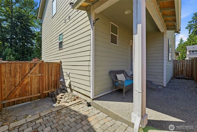 27912 31st Place S, Auburn, WA 98001