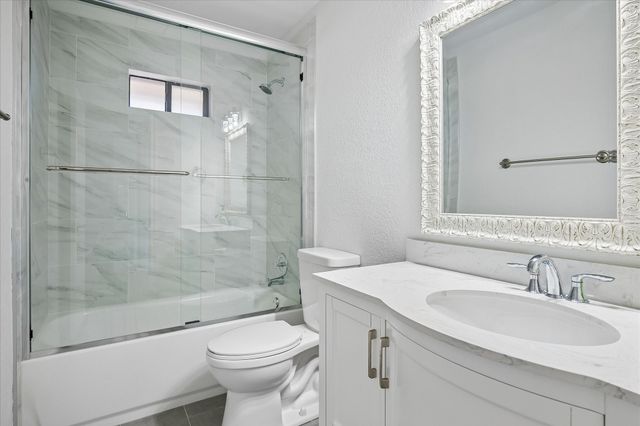 1476 Hampton Road, Grapevine, TX 76051