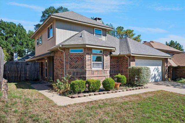 1476 Hampton Road, Grapevine, TX 76051