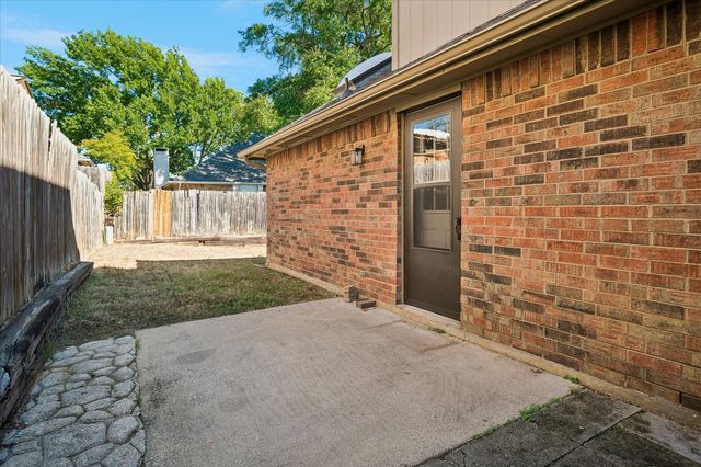 1476 Hampton Road, Grapevine, TX 76051