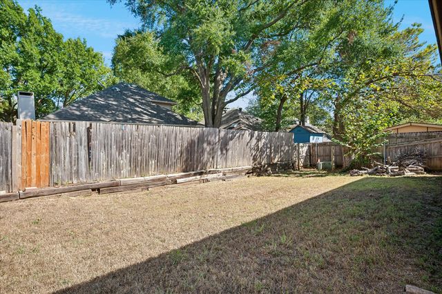 1476 Hampton Road, Grapevine, TX 76051