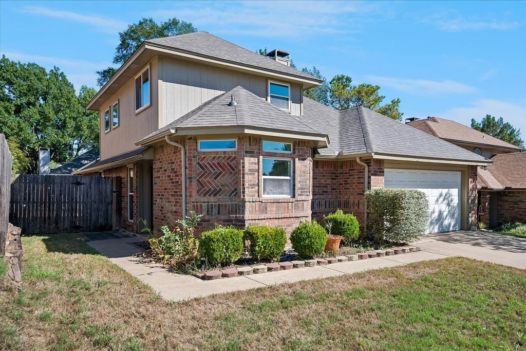 1476 Hampton Road, Grapevine, TX 76051 — photo 2