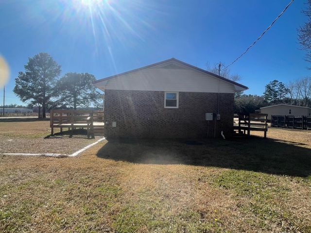 490 Circle M Rd., Longs, SC 29568