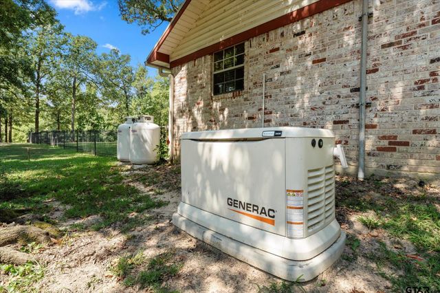 660 Private Road 5881, Yantis, TX 75497