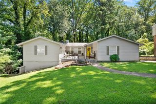 476 S Susan Creek Drive, Stone Mountain, GA 30083