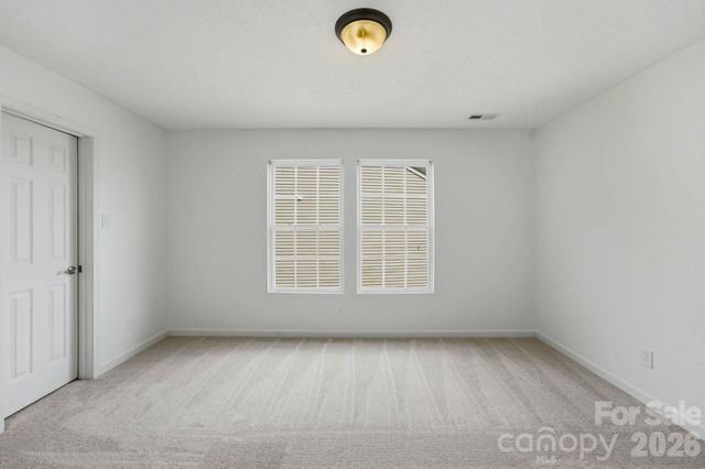 12821 Silvaire Farm Road, Charlotte, NC 28278