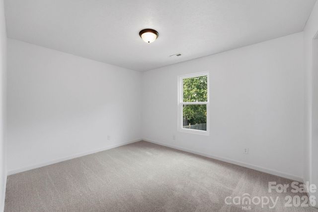 12821 Silvaire Farm Road, Charlotte, NC 28278