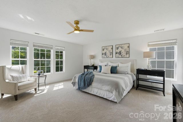 12821 Silvaire Farm Road, Charlotte, NC 28278