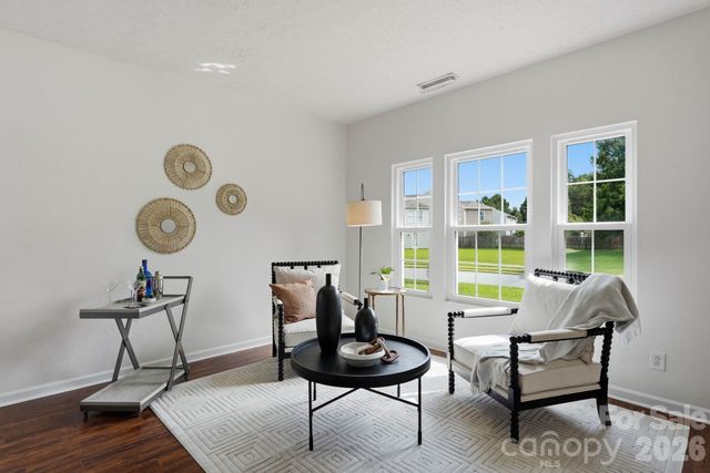 12821 Silvaire Farm Road, Charlotte, NC 28278