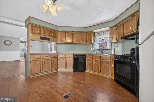 1000 SULKY RD, Wilmington, DE 19810
