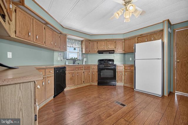 1000 SULKY RD, Wilmington, DE 19810