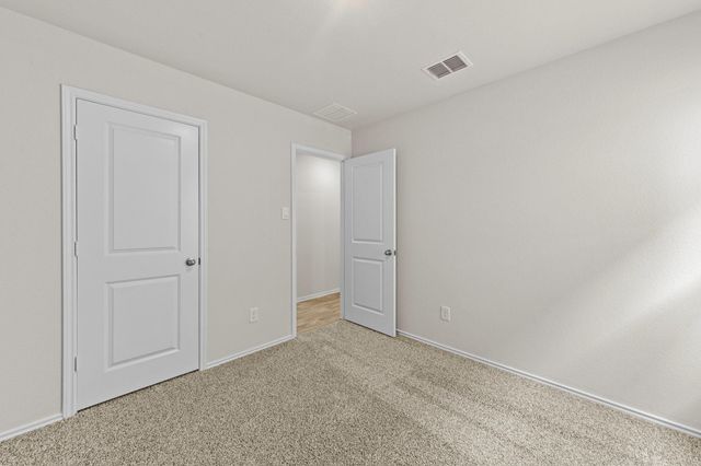 196 Surrey Oaks, Maxwell, TX 78656