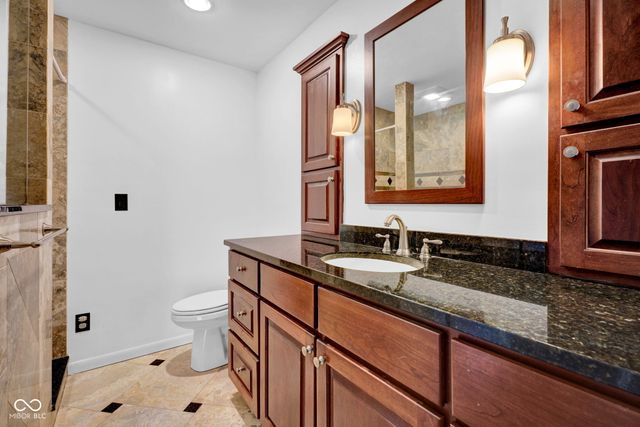 3805 Lakeside Drive, Columbus, IN 47203