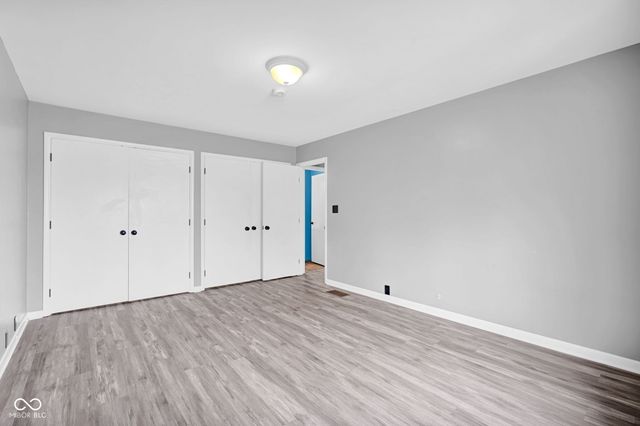 3805 Lakeside Drive, Columbus, IN 47203