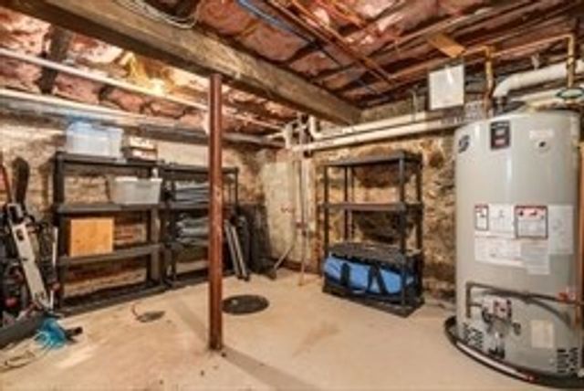 221 Freeman St 221, Brookline, MA 02446