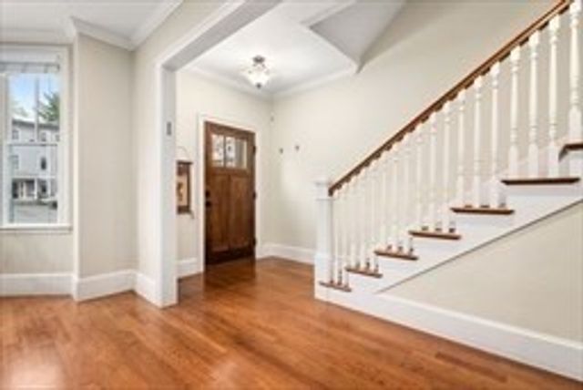 221 Freeman St 221, Brookline, MA 02446