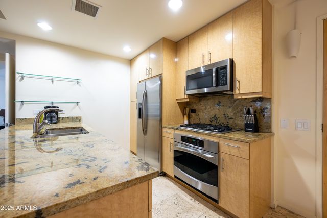 7131 E RANCHO VISTA Drive 3004, Scottsdale, AZ 85251