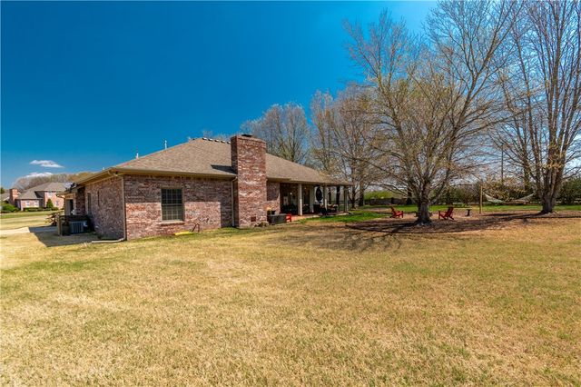 1559 Williams Way, Fayetteville, AR 72703